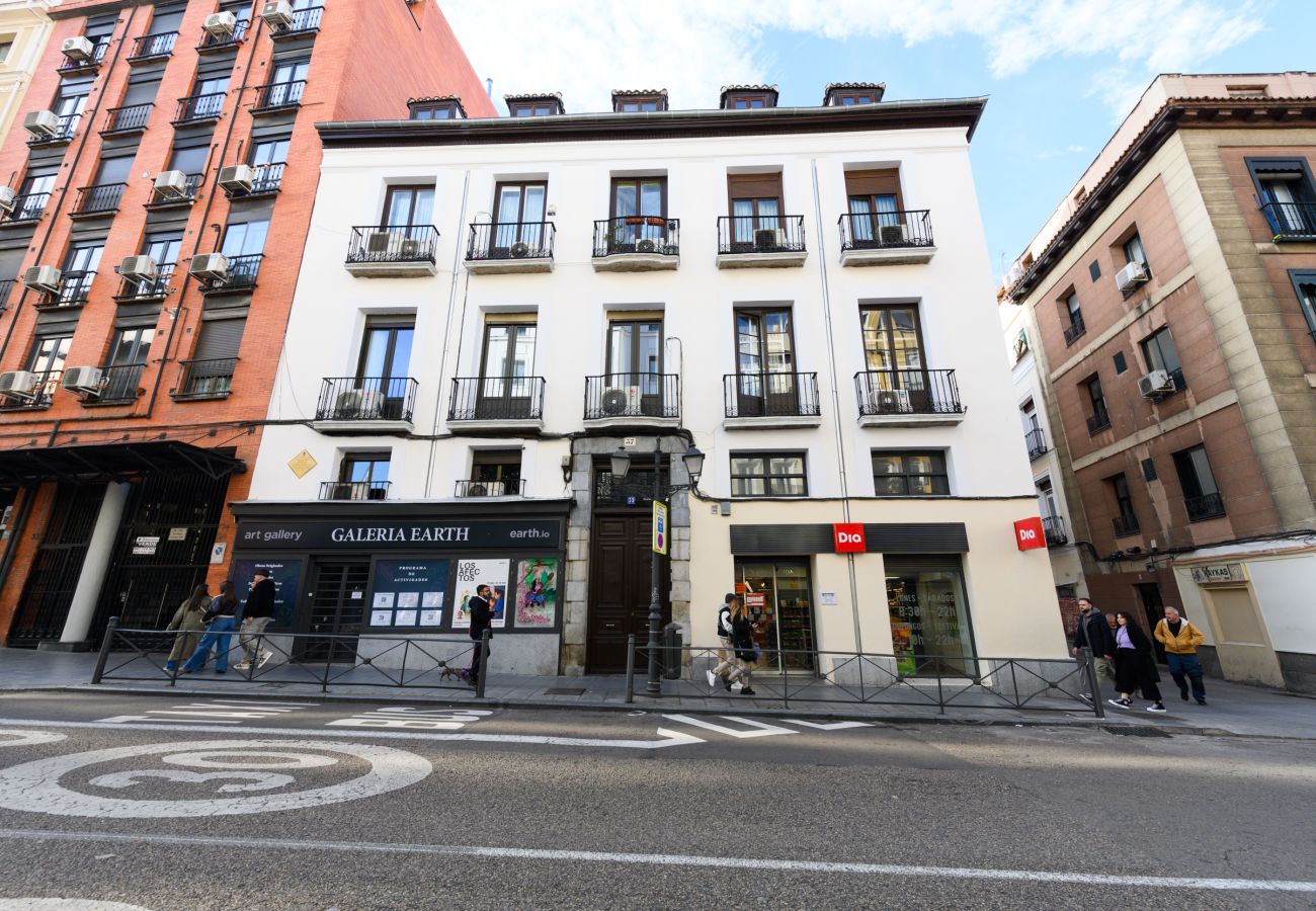 Apartamento en Madrid - Confort y estilo urbano: tu piso perfecto con 3 habitaciones 