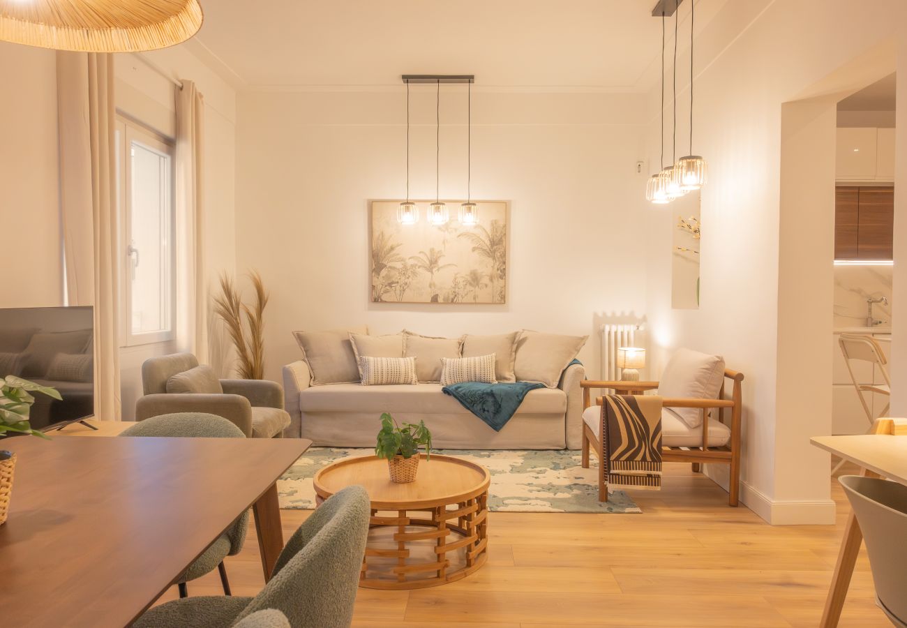 Apartamento en Madrid - Elegancia Urbana en el Corazón de Retiro