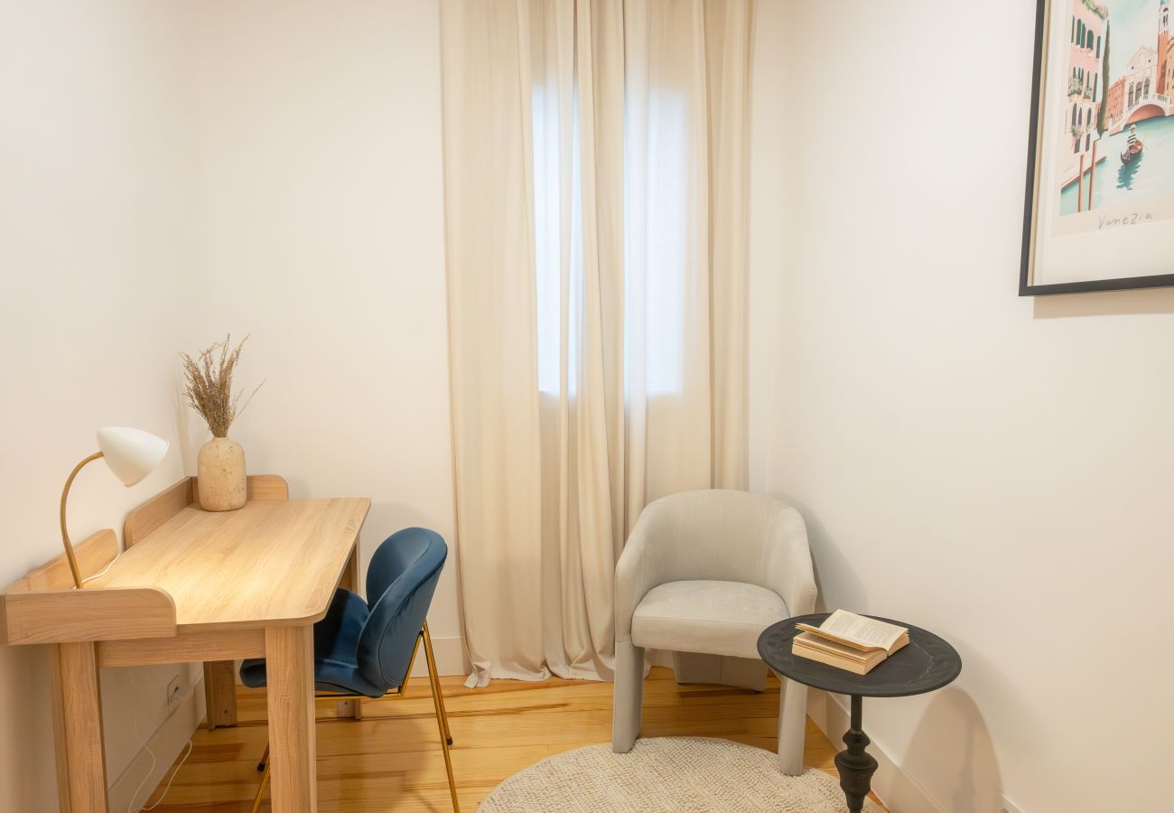 Apartamento en Madrid - Ático con extraordinaria Terraza - Centro -Lujo - Alturas con sabor Mediterráneo