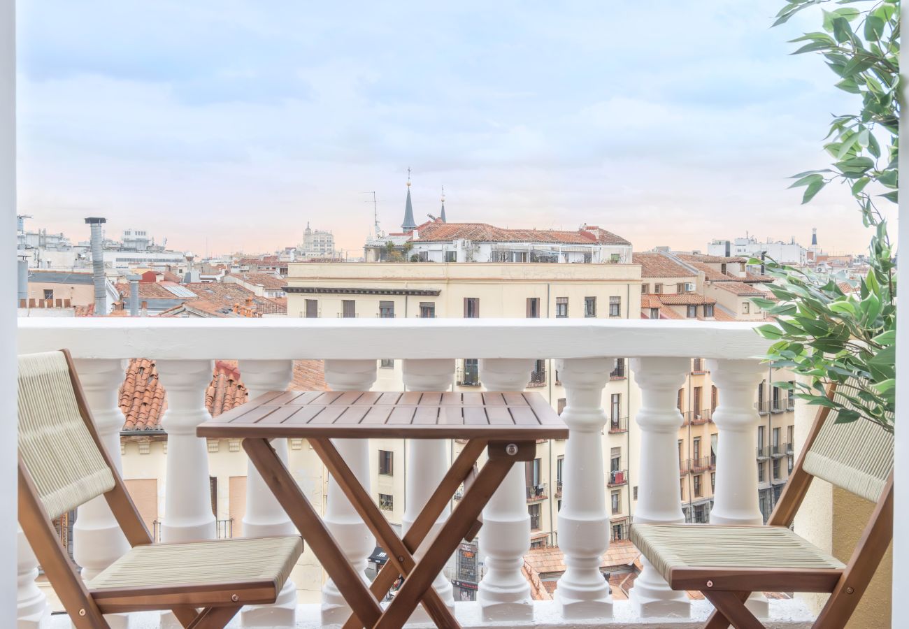 Apartamento en Madrid - Ático con extraordinaria Terraza - Centro -Lujo - Alturas con sabor Mediterráneo