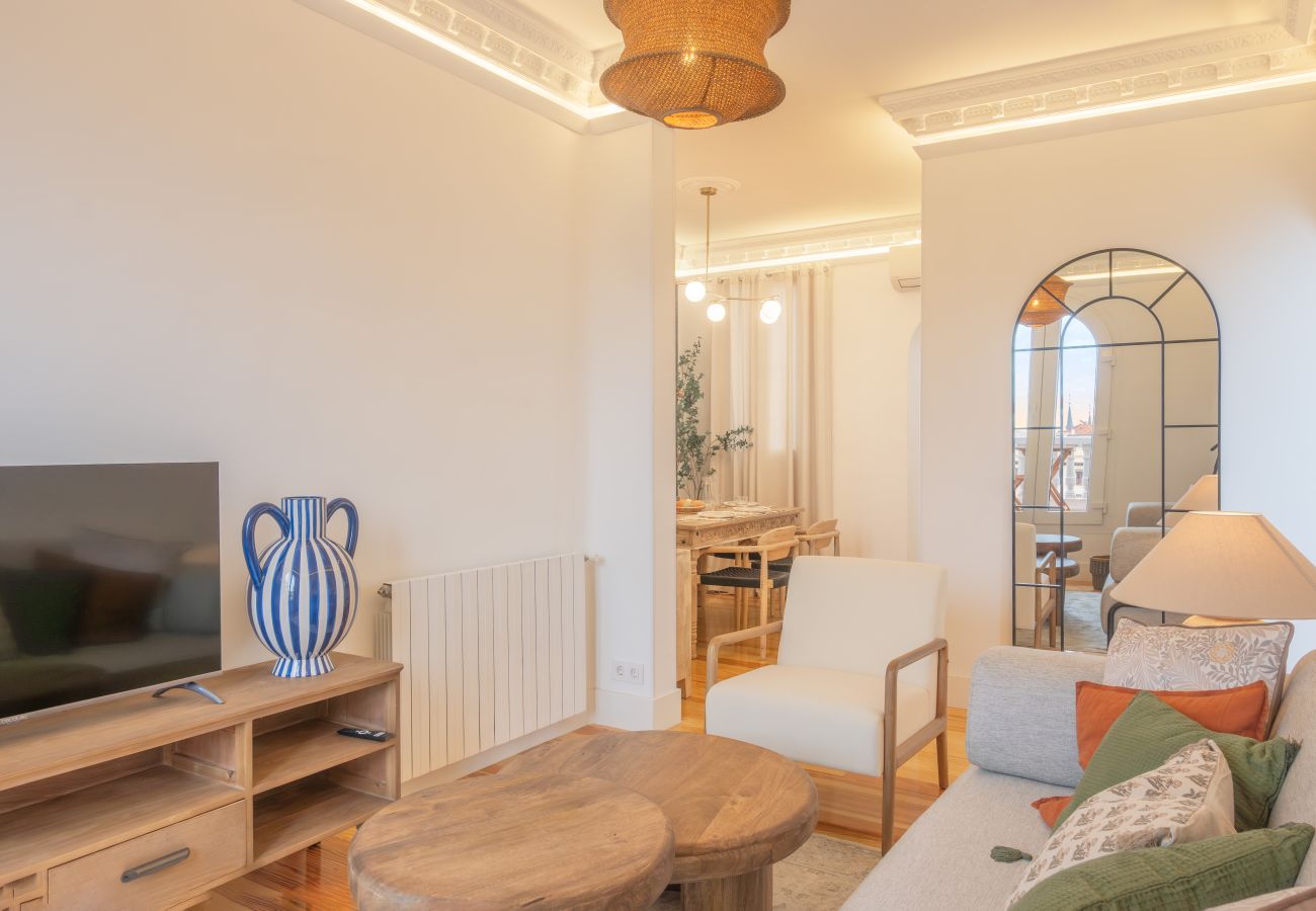 Apartamento en Madrid - Ático con extraordinaria Terraza - Centro -Lujo - Alturas con sabor Mediterráneo