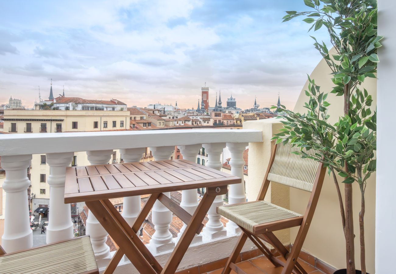 Apartamento en Madrid - Ático con extraordinaria Terraza - Centro -Lujo - Alturas con sabor Mediterráneo