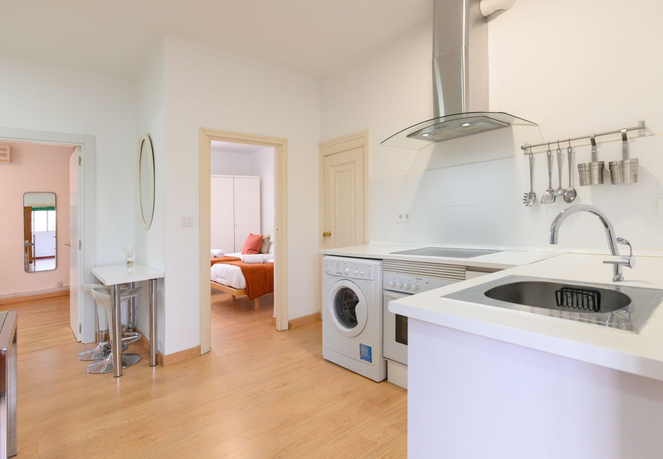 Apartamento en Madrid - Charmartin 4 Torres: 2 dormitorios ideal para familias y viajeros de negocios 