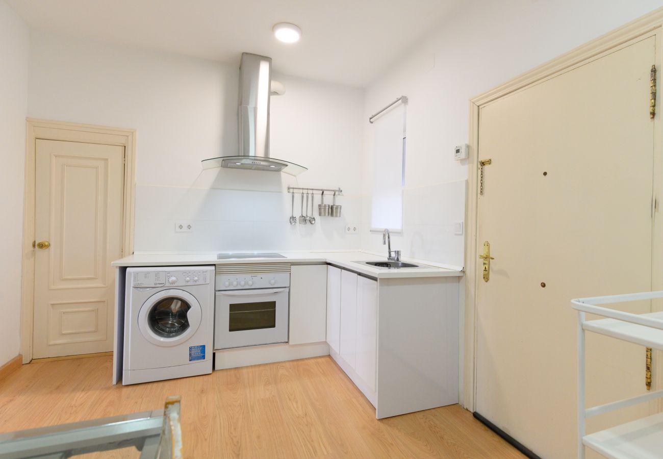 Apartamento en Madrid - Charmartin 4 Torres: 2 dormitorios ideal para familias y viajeros de negocios 