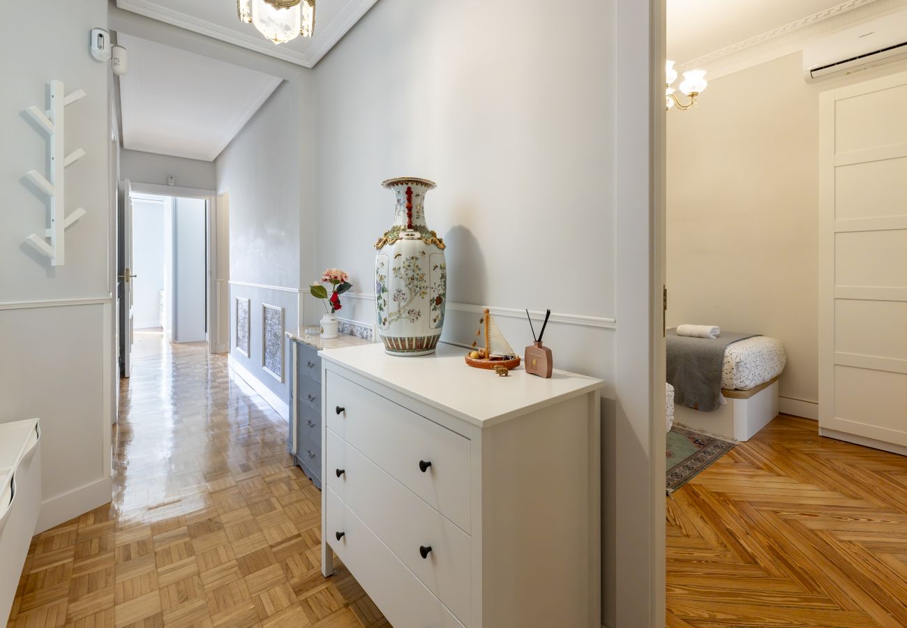 Apartamento en Madrid - Acogedor piso con balcones en el centro de Madrid , a unos pasos de la Plaza Mayor 