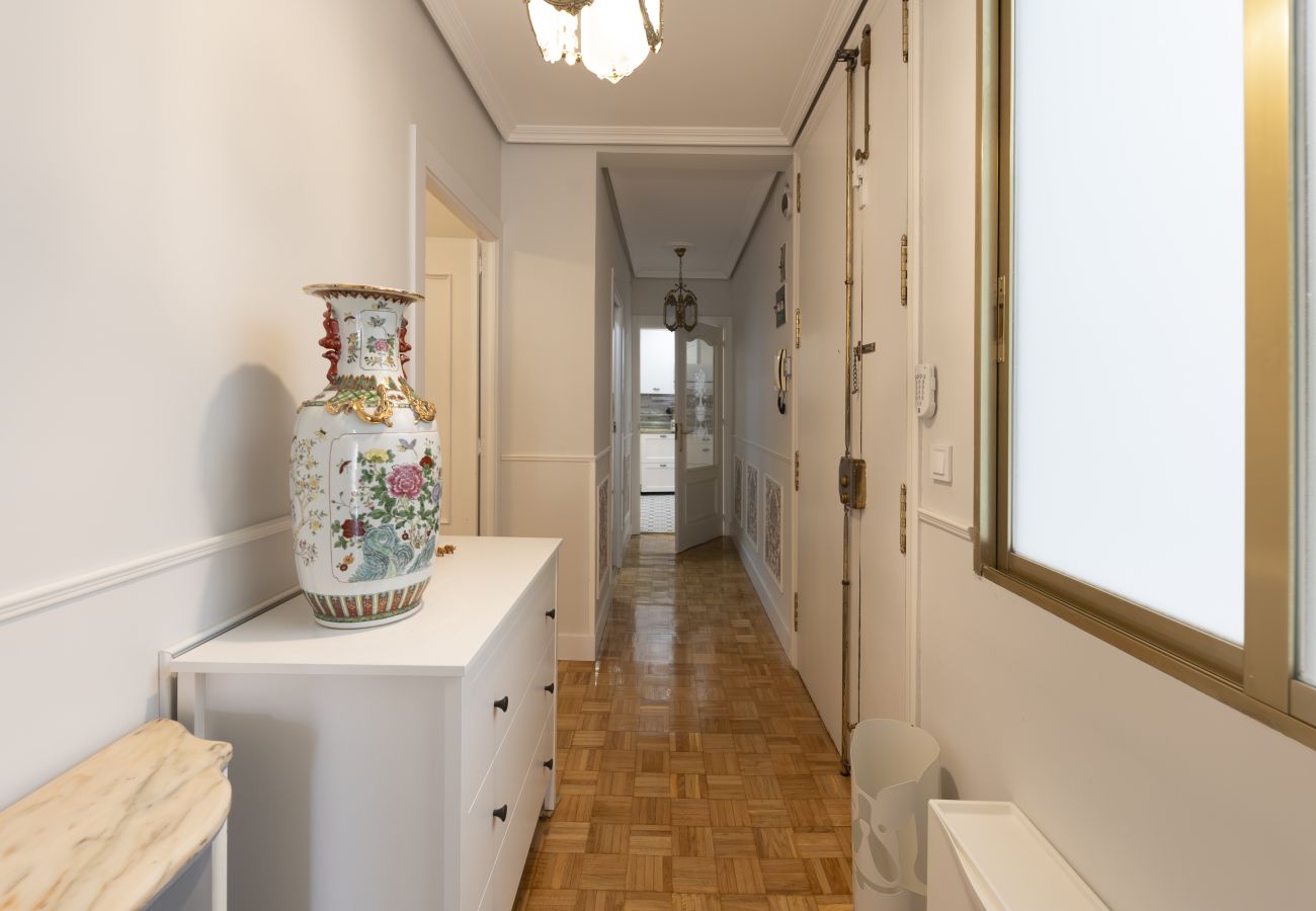 Apartamento en Madrid - Acogedor piso con balcones en el centro de Madrid , a unos pasos de la Plaza Mayor 