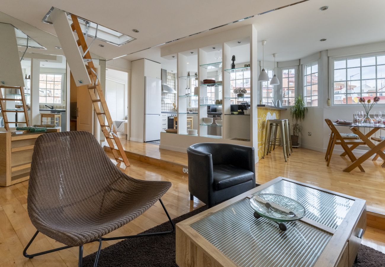 Apartamento en Madrid - Ático con amplia terraza y vistas panorámicas en Madrid