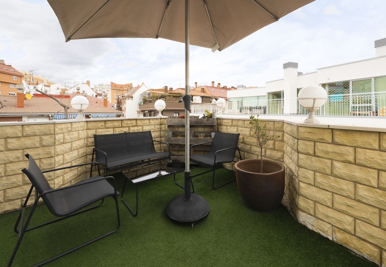 Apartamento en Madrid - Ático con amplia terraza y vistas panorámicas en Madrid