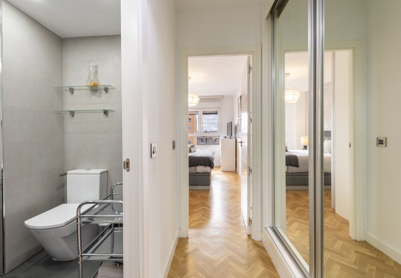 Apartamento en Madrid - Amplio piso de 3 dormitorios y 2 baños en Residencial con Piscina, Pádel y Parking_ Madrid 