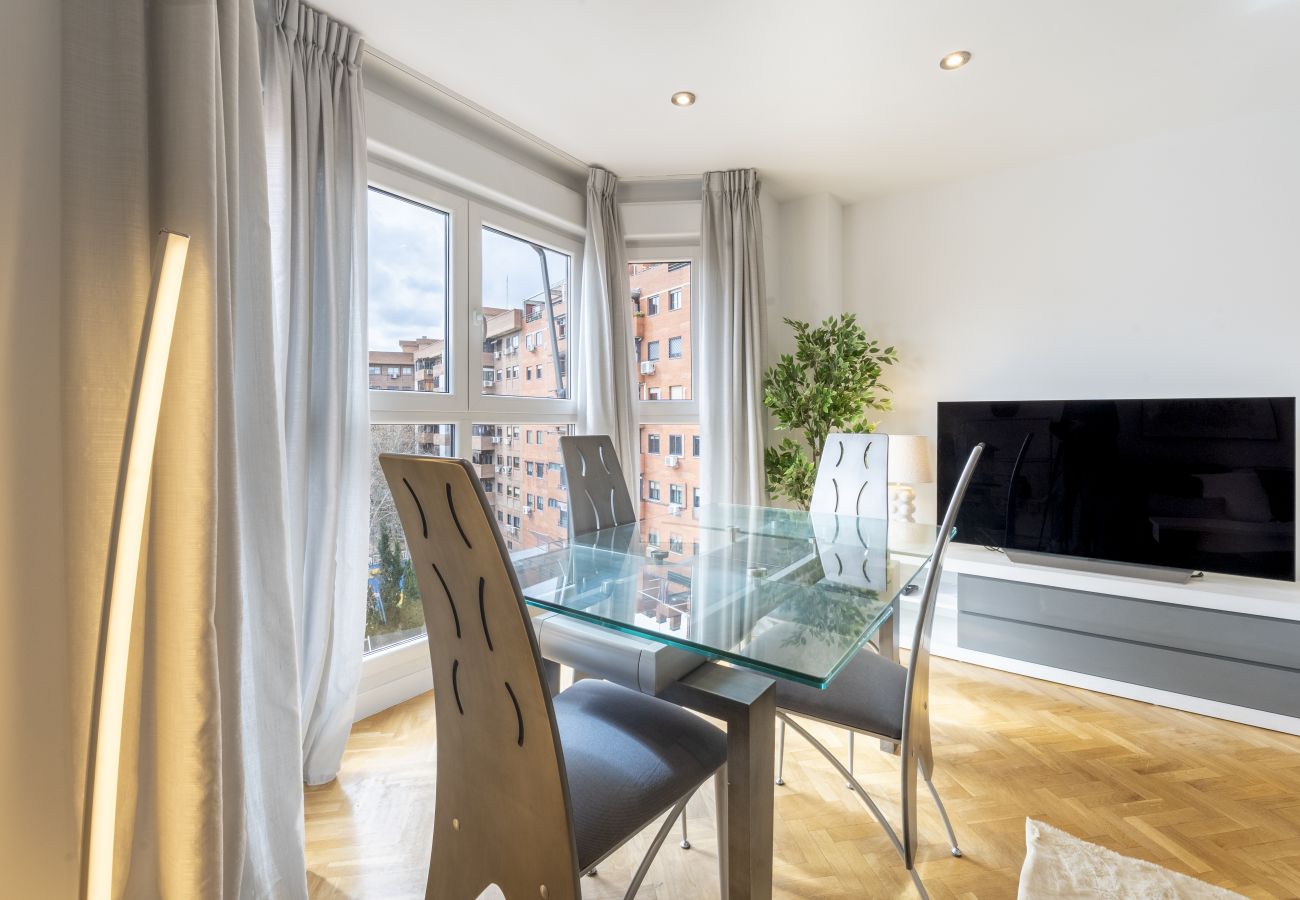 Apartamento en Madrid - Amplio piso de 3 dormitorios y 2 baños en Residencial con Piscina, Pádel y Parking_ Madrid 