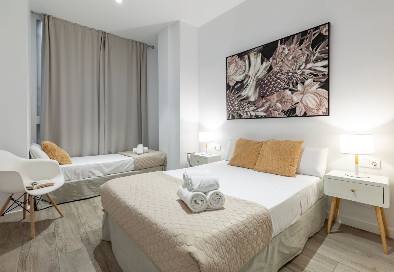 Apartment in Valencia / València - TH Ayuntamiento 2D