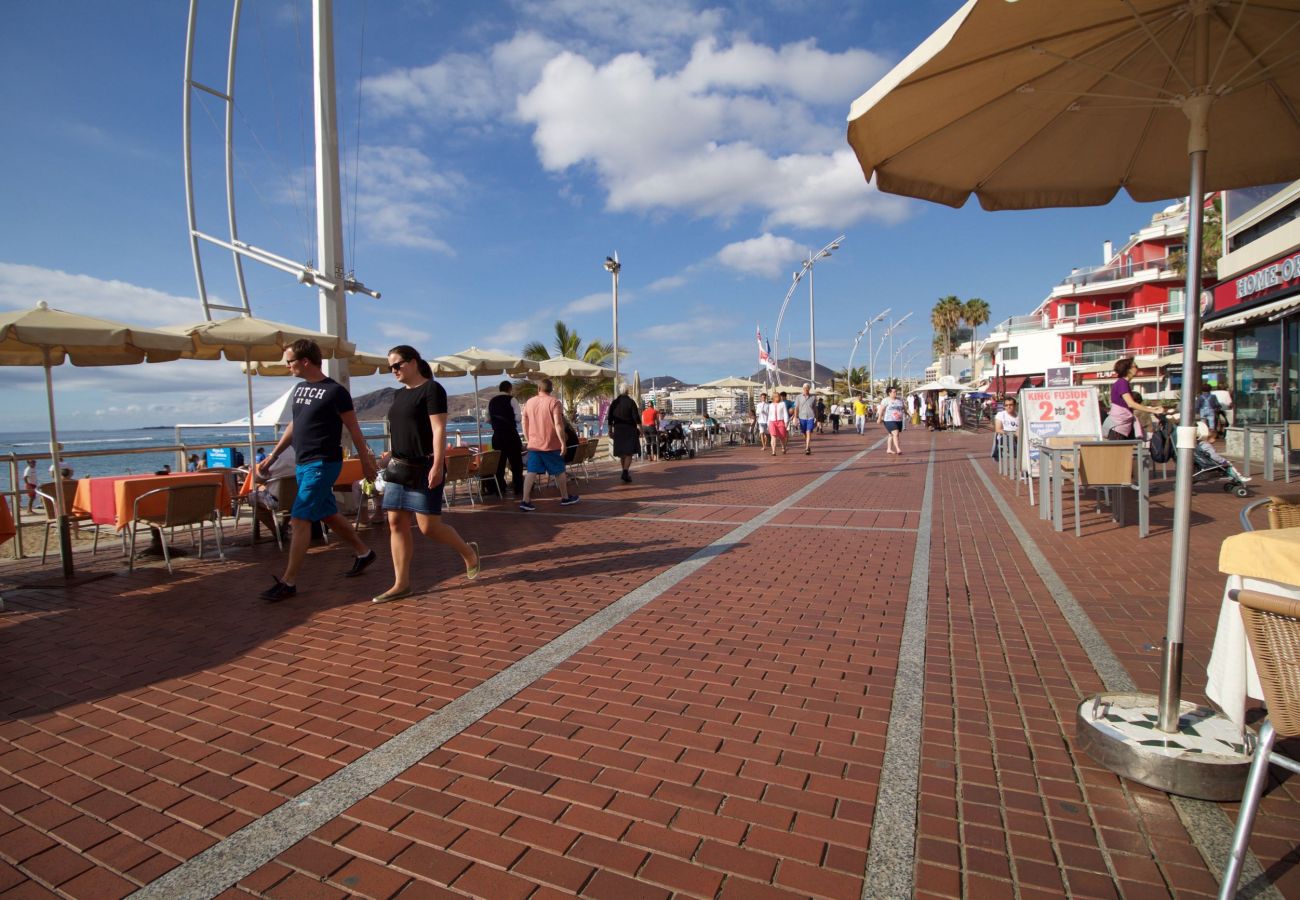 Apartment in Las Palmas de Gran Canaria - Rosamar a metros de la playa wifi 303 by Lightbooking