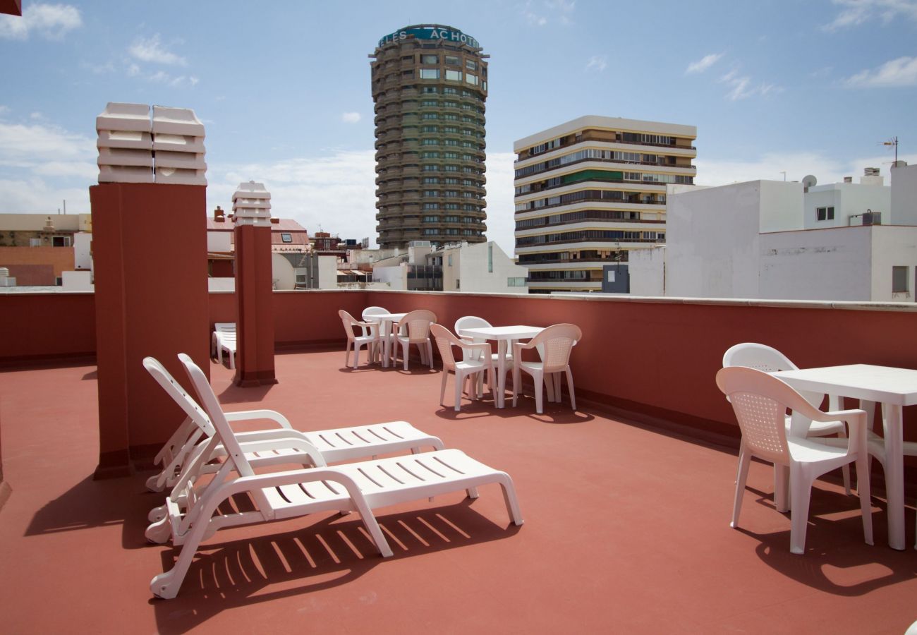 Apartment in Las Palmas de Gran Canaria - Rosamar apartment meters from la playa wifi 102 by Lightbooking