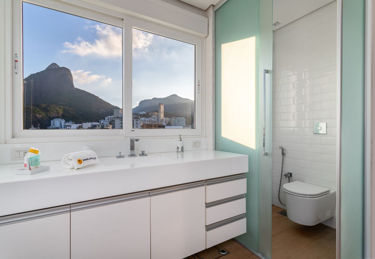 Apartment in Rio de Janeiro - Nice in Leblon | View to Morro 2 irmãos | GUC6 ZN1