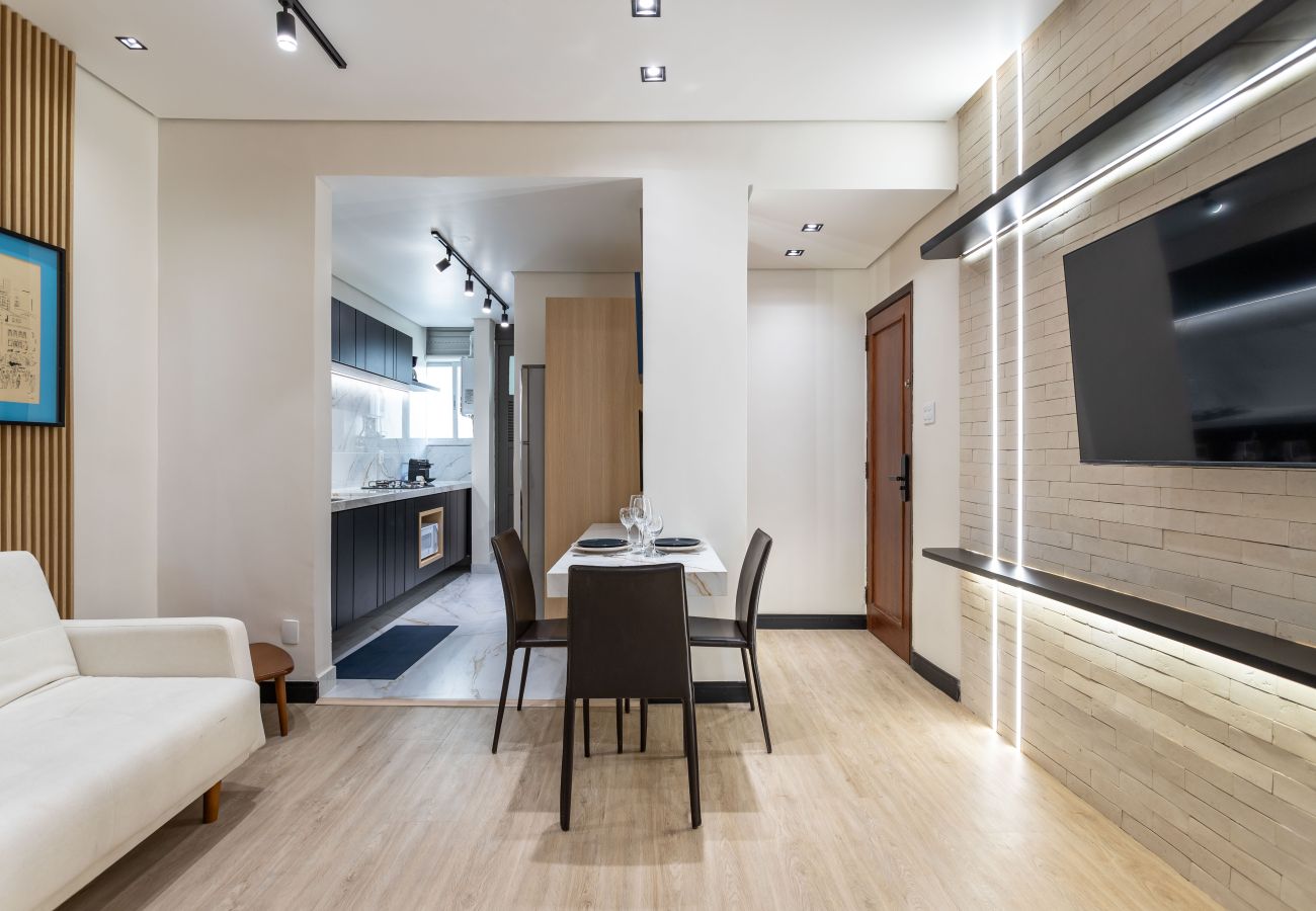 Apartment in Rio de Janeiro - Perfect for couples in Ipanema | VP802 Z1