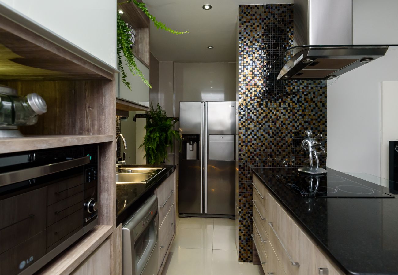 Modern kitchen, well decorated and equipped