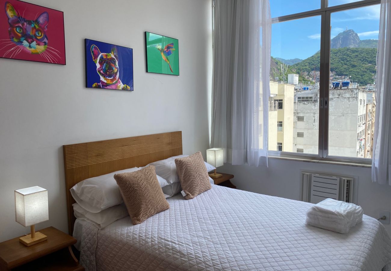 Apartment in Rio de Janeiro - 4 minutes from Copacabana beach | NSC1104