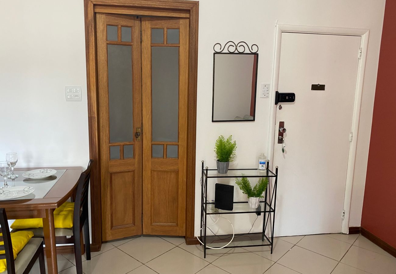 Apartment in Rio de Janeiro - 4 minutes from Copacabana beach | NSC1104