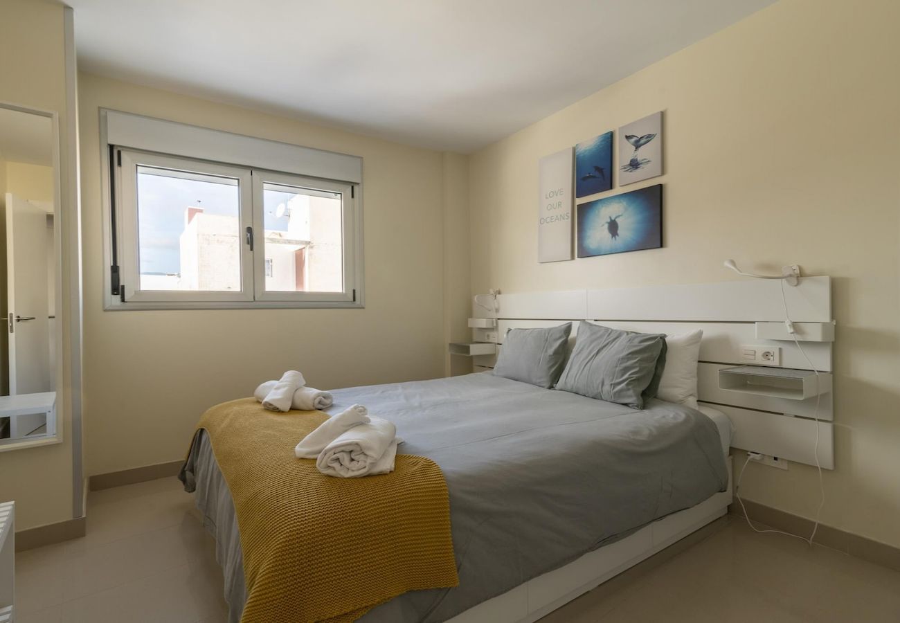 Apartment in Las Palmas de Gran Canaria - Nuevos Lightbooking Livian Suites Las Palmas 5 A 