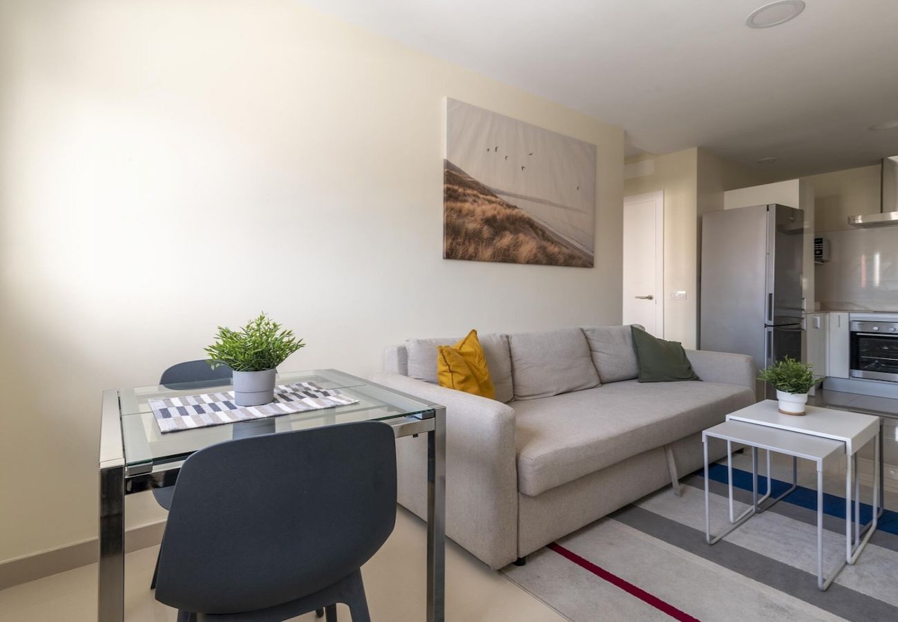 Apartment in Las Palmas de Gran Canaria - Nuevos Lightbooking Livian Suites Las Palmas 5 A 