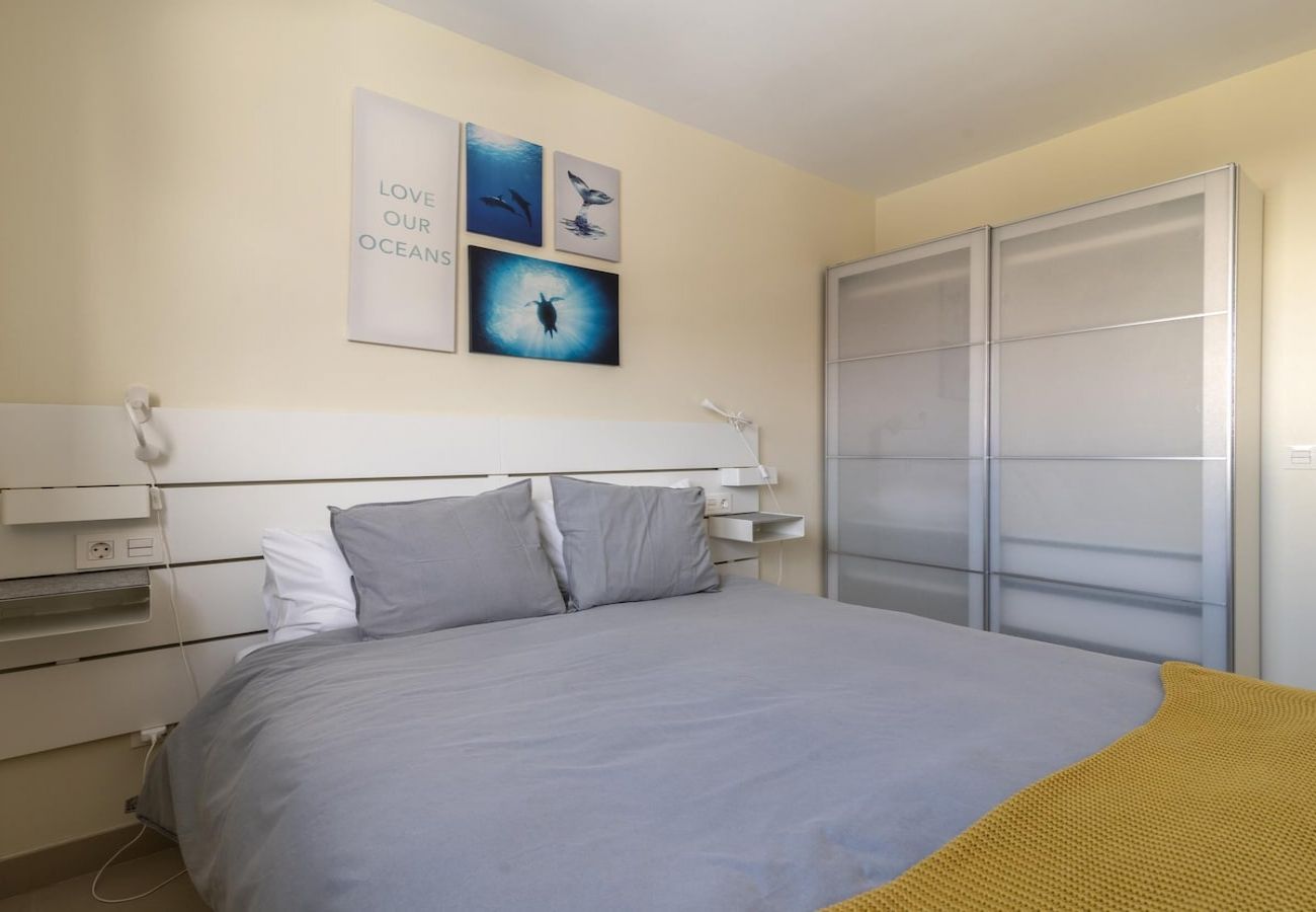 Apartment in Las Palmas de Gran Canaria - Nuevos Lightbooking Livian Suites Las Palmas 5 A 