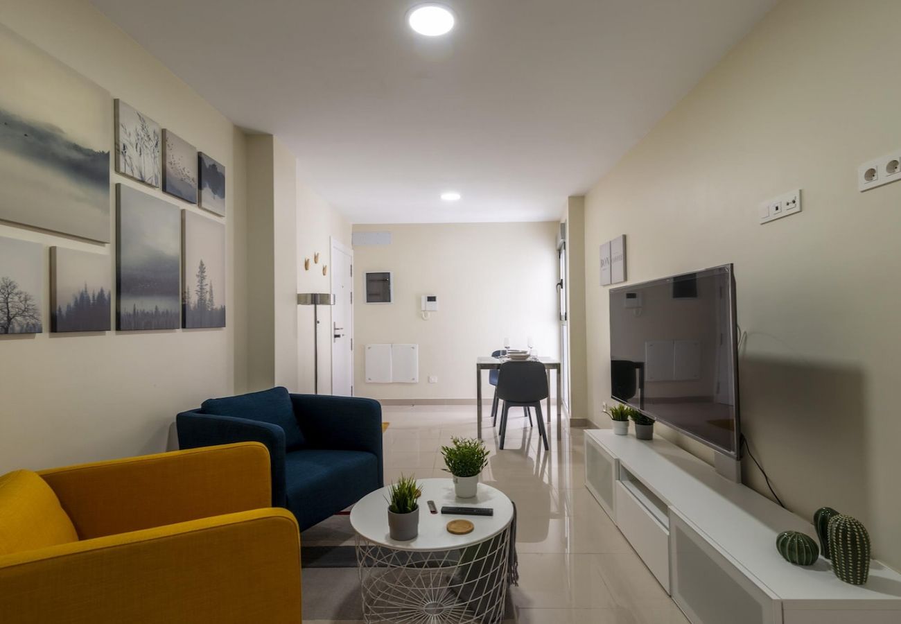 Apartment in Las Palmas de Gran Canaria - Nuevos Lightbooking Livian Suites Las Palmas 