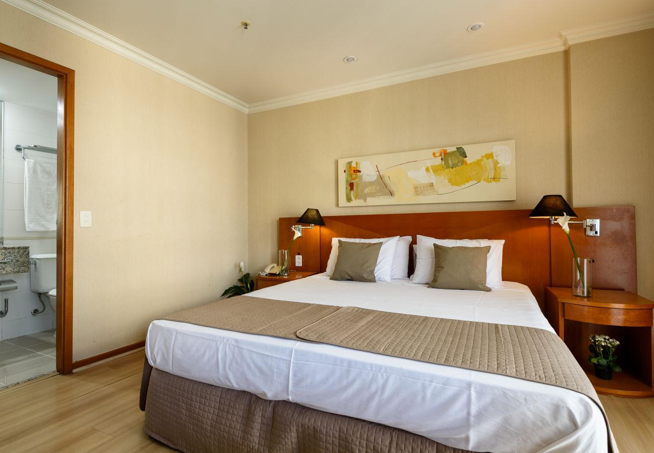 Rent by room in Rio de Janeiro - Pineapples BPremium | BPremium T8 Z10