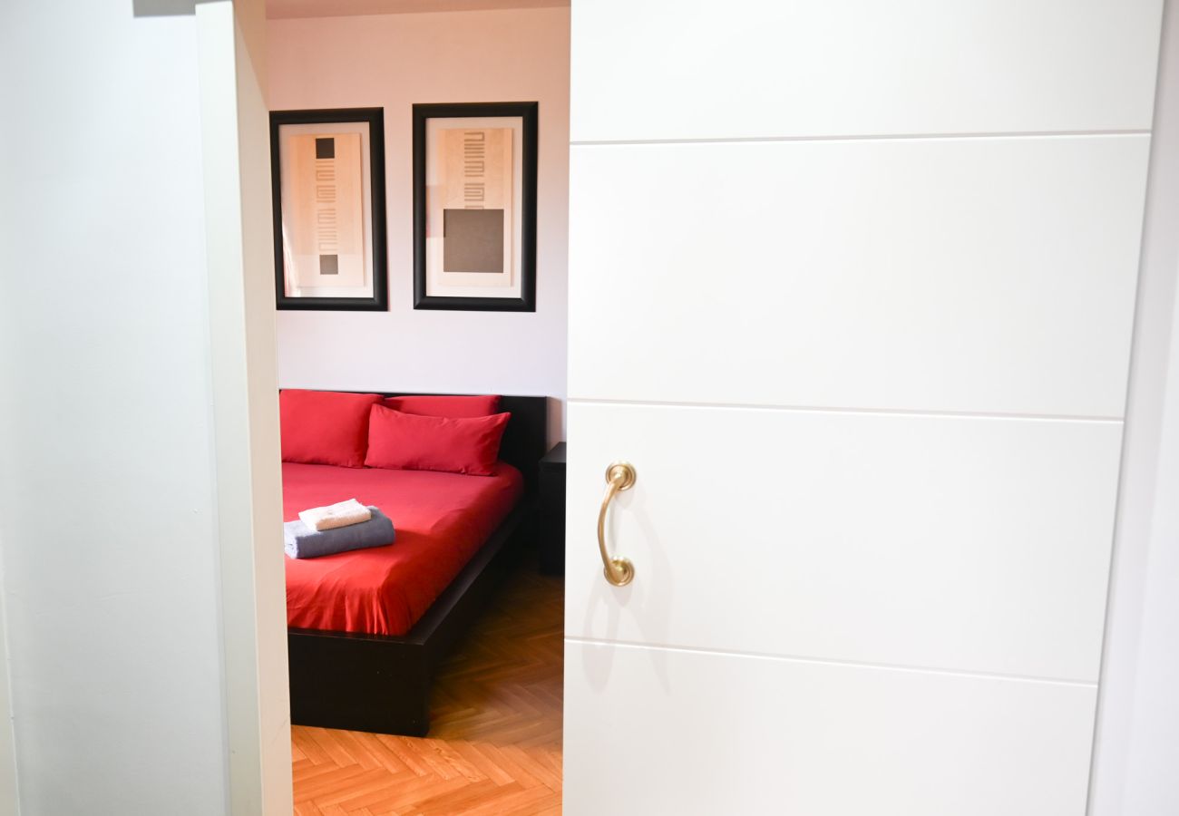 Apartment in Madrid -  LOVELY APARTMENT CLOSE TO ATOCHA RAIL ESTATION