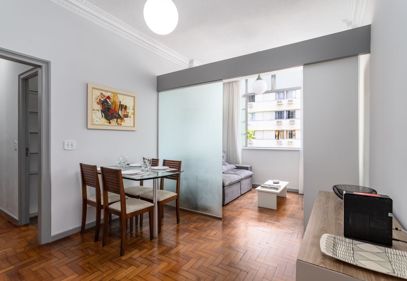 Apartment in Rio de Janeiro - Pleasant in Copa | Ideal for friends | SC602