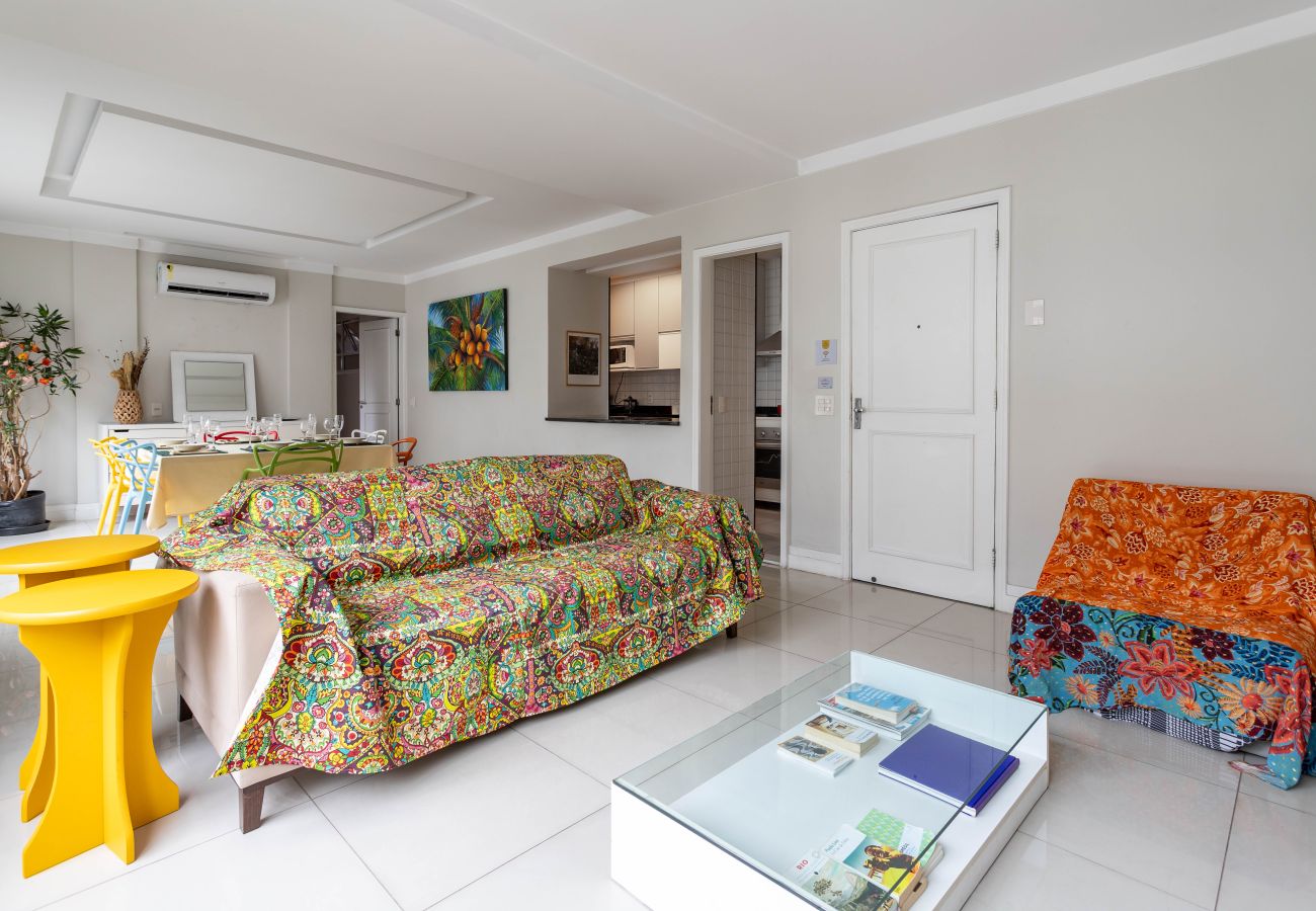 Apartment in Rio de Janeiro - For families, 3 minutes from Copacabana beach | SL501