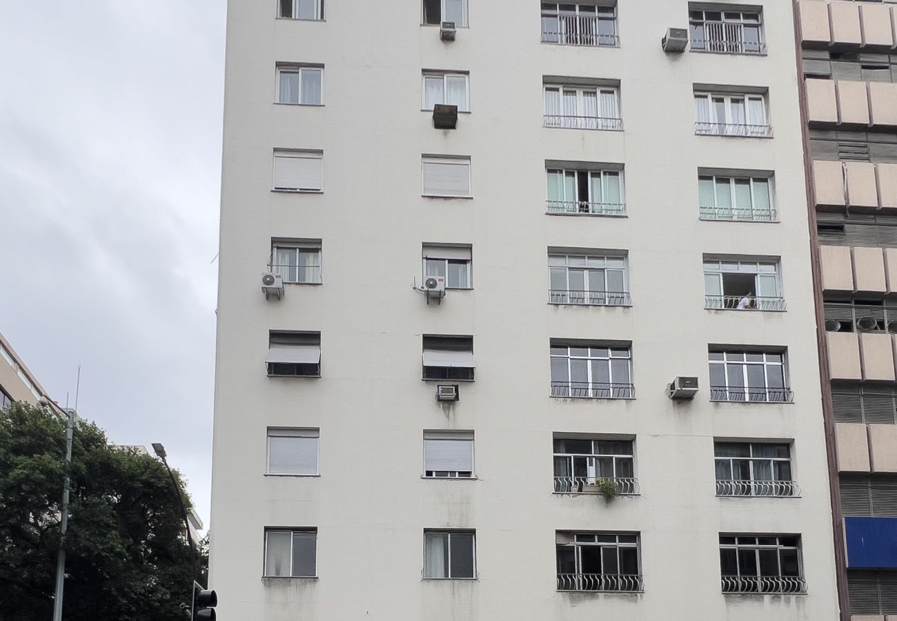 Apartment in Rio de Janeiro - For families, 3 minutes from Copacabana beach | SL501