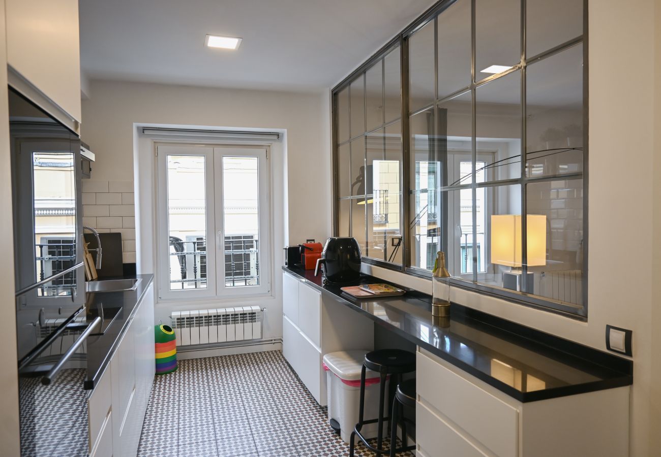 Apartment in Madrid - Nice 2 Bedroom Apartmentand two bedrooms in the University District