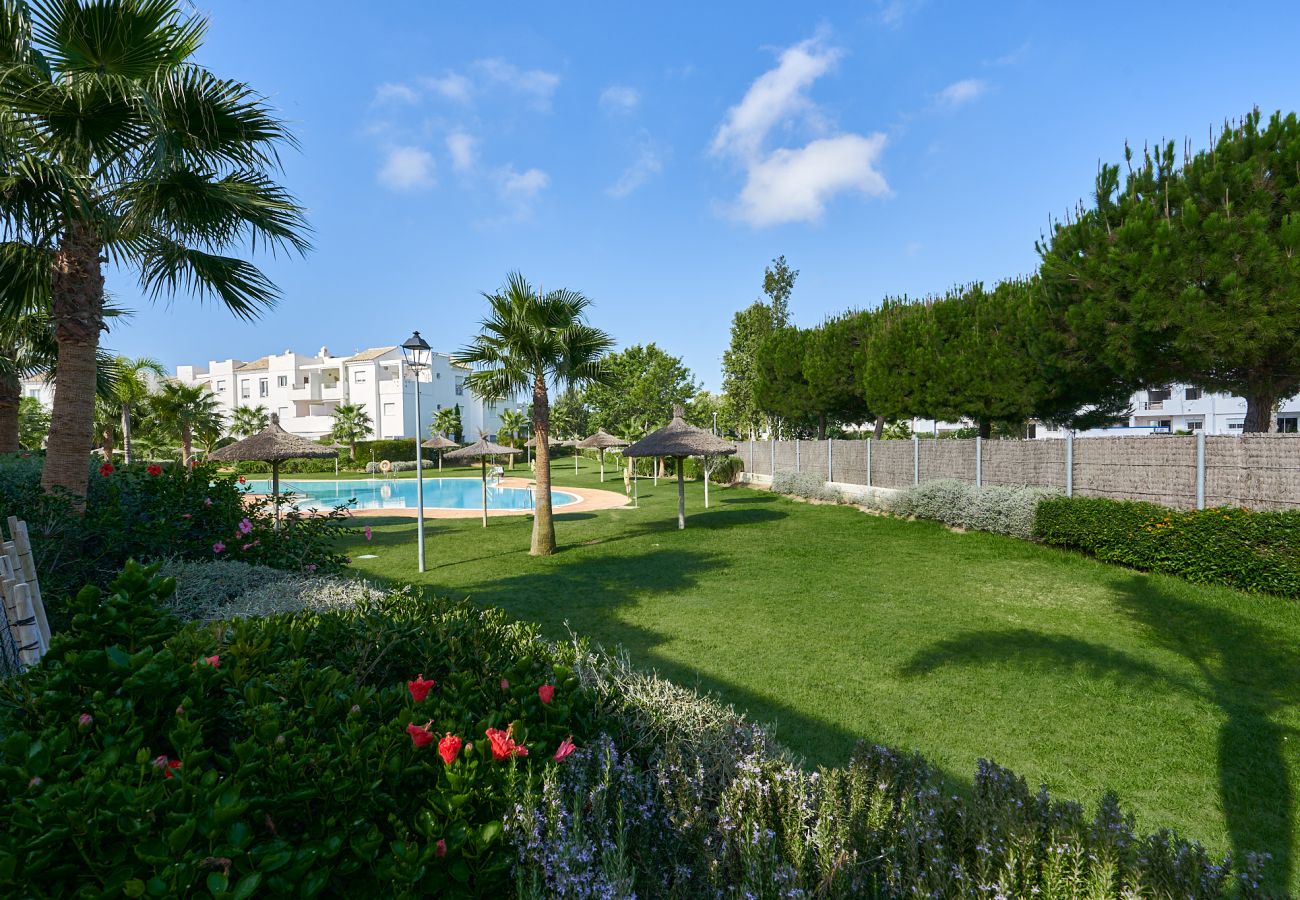 Apartment in Chipiona - Lightbooking Lake Gardens 