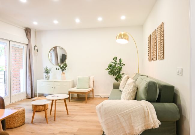  in Madrid - Cozy 2 bedroom apartment in Hortaleza LOR12