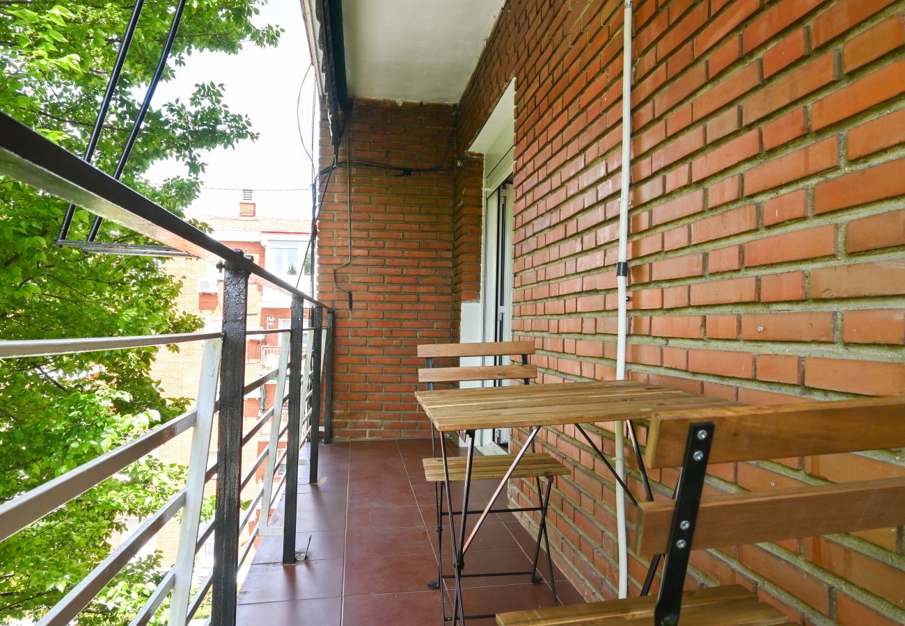 Apartment in Madrid - Cozy 2 bedroom apartment in Hortaleza LOR12