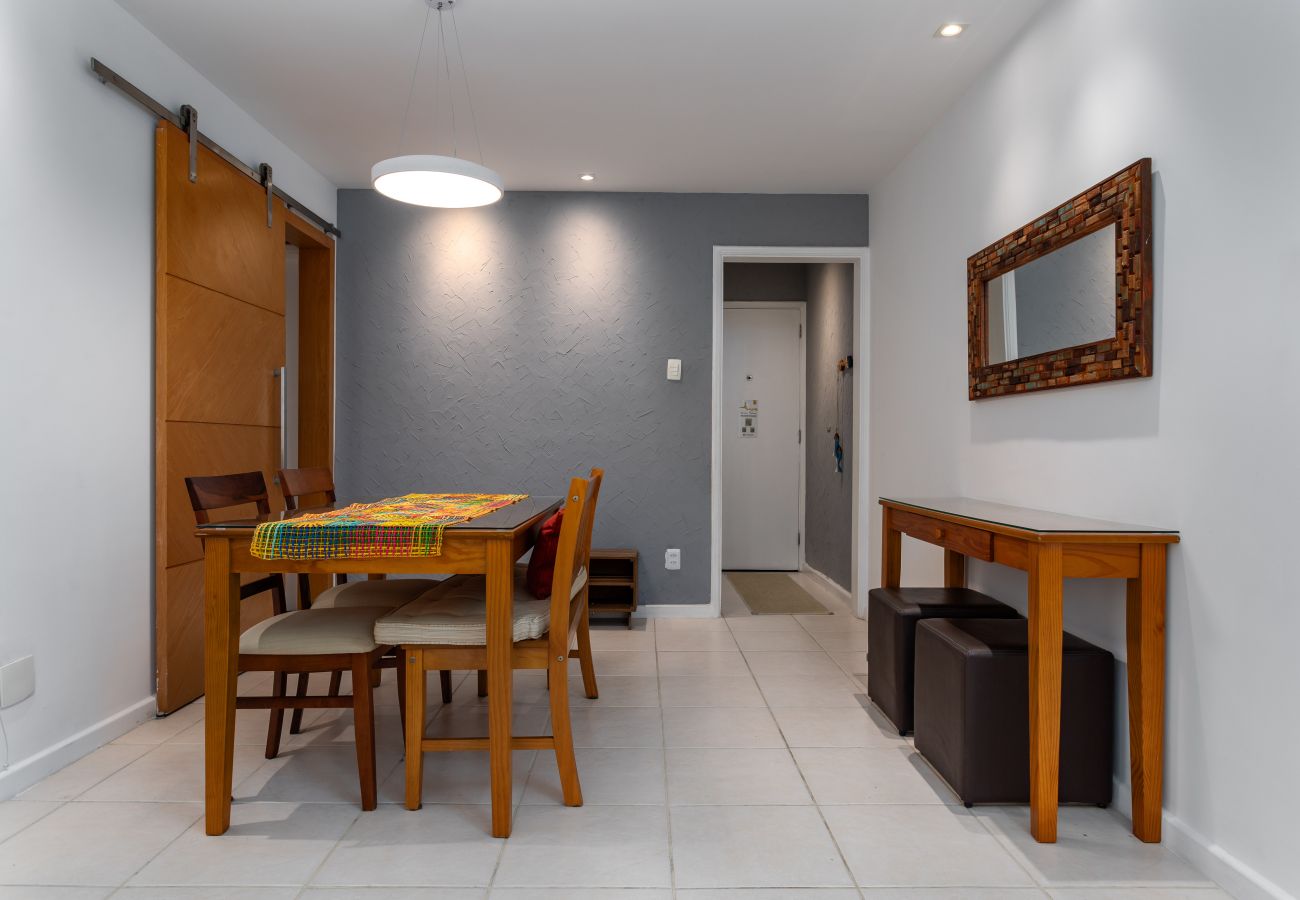 Apartment in Rio de Janeiro - For families, 10 minutes from Copacabana beach | PL804