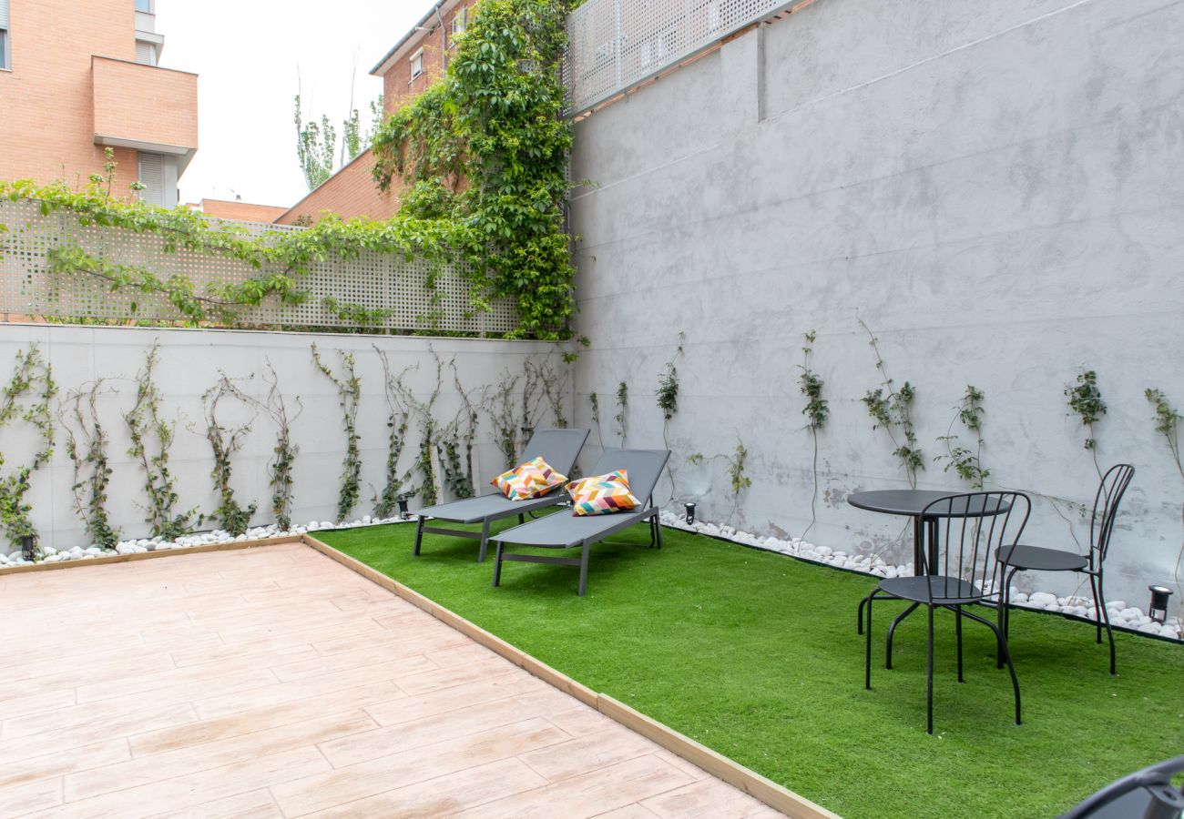 Apartment in Madrid - Nice one bedroom apartment with patio GAN5D