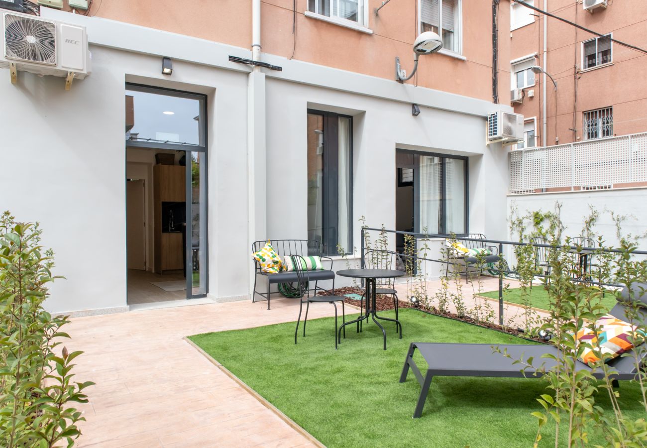 Apartment in Madrid - Nice one bedroom apartment with patio GAN5B