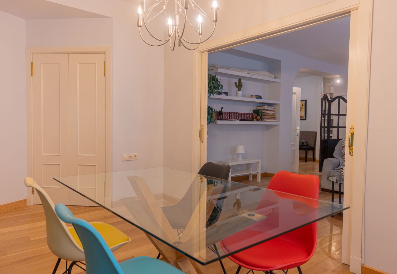 Apartment in Madrid - Spacious and Elegant Apartment in Paseo de la Habana