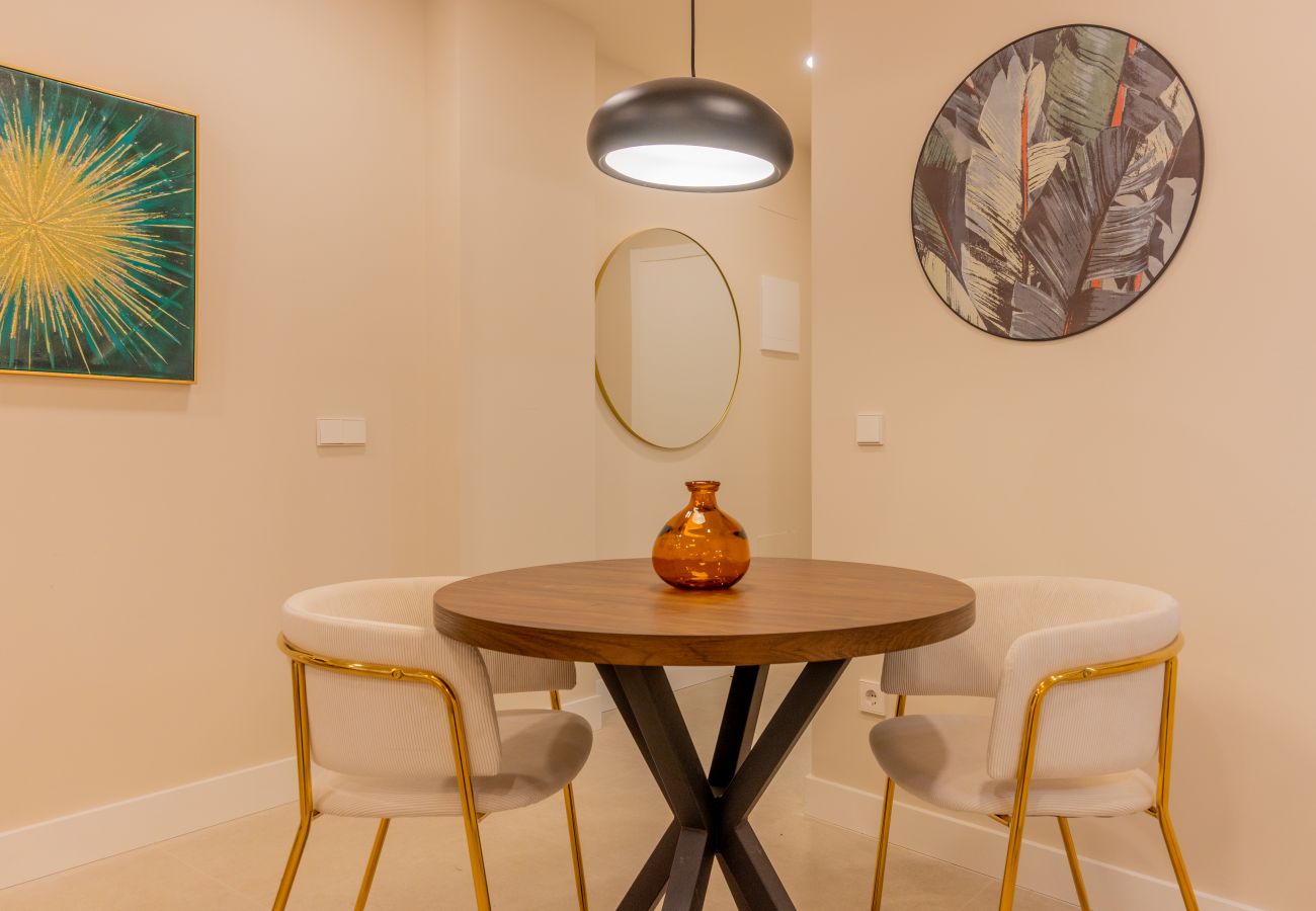 Studio in Madrid - Liria: A Space of Elegance and Comfort in the Heart of the City