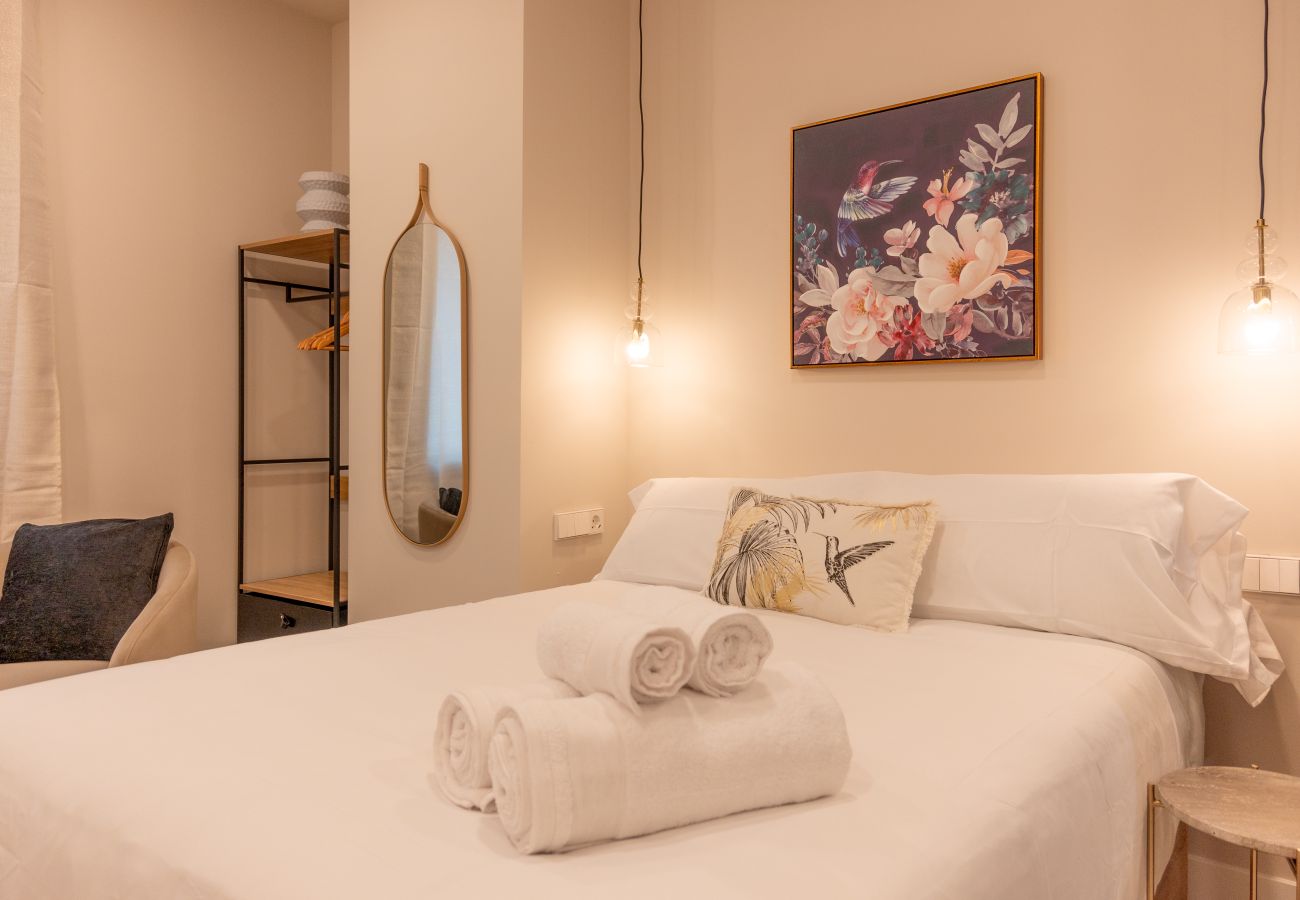 Studio in Madrid - El Capricho: Your Charming and Tranquil Refuge in Madrid