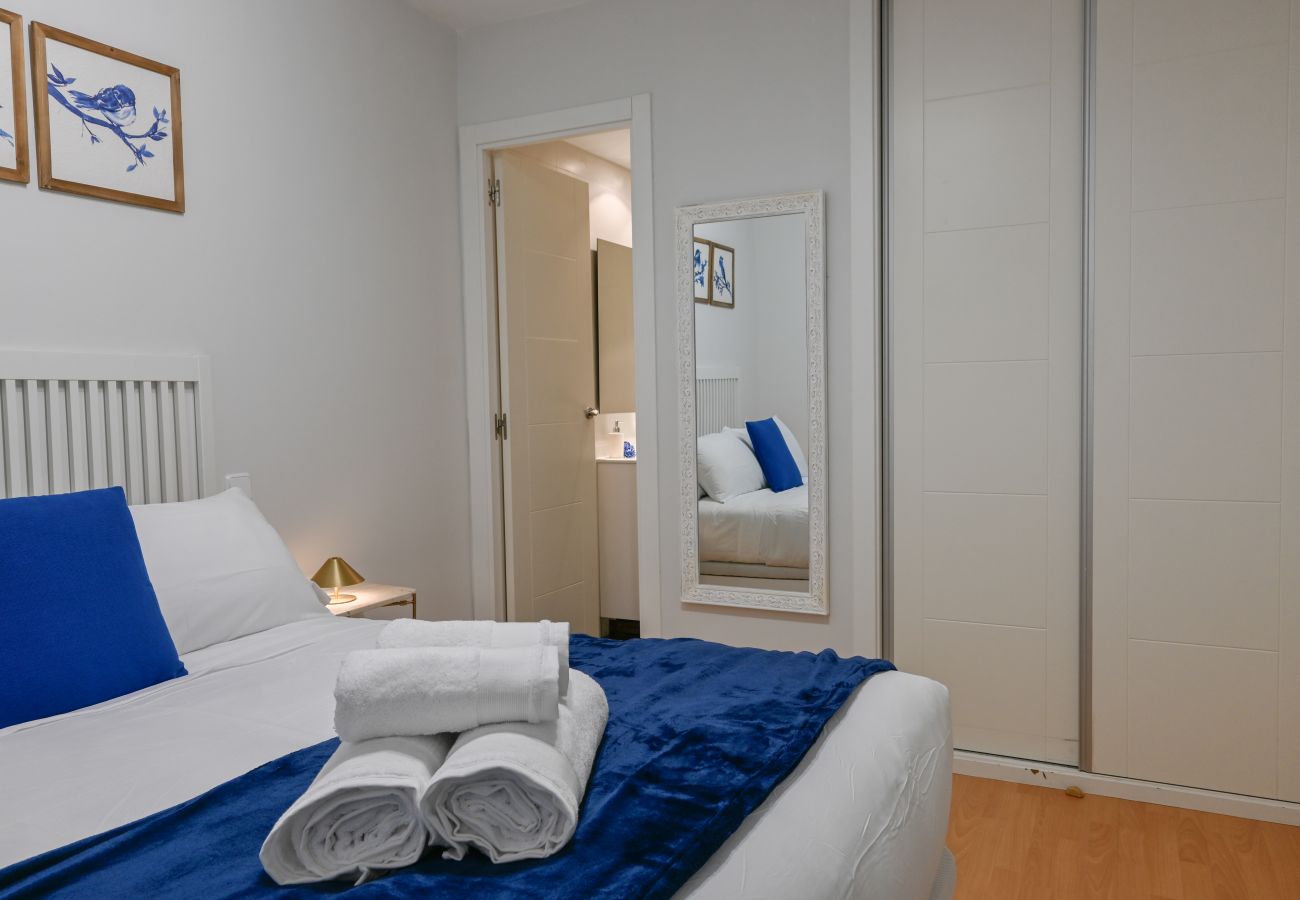 Apartment in Madrid - Spacious and Warm Apartment in Madrid: Ideal for Your Perfect Stay