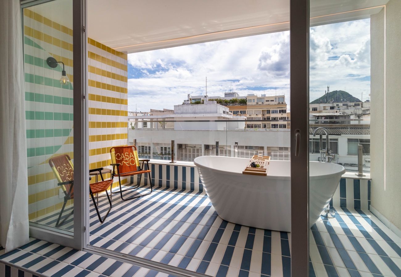 Apartment in Rio de Janeiro - Sea View and Balcony with Bathtub | Q5