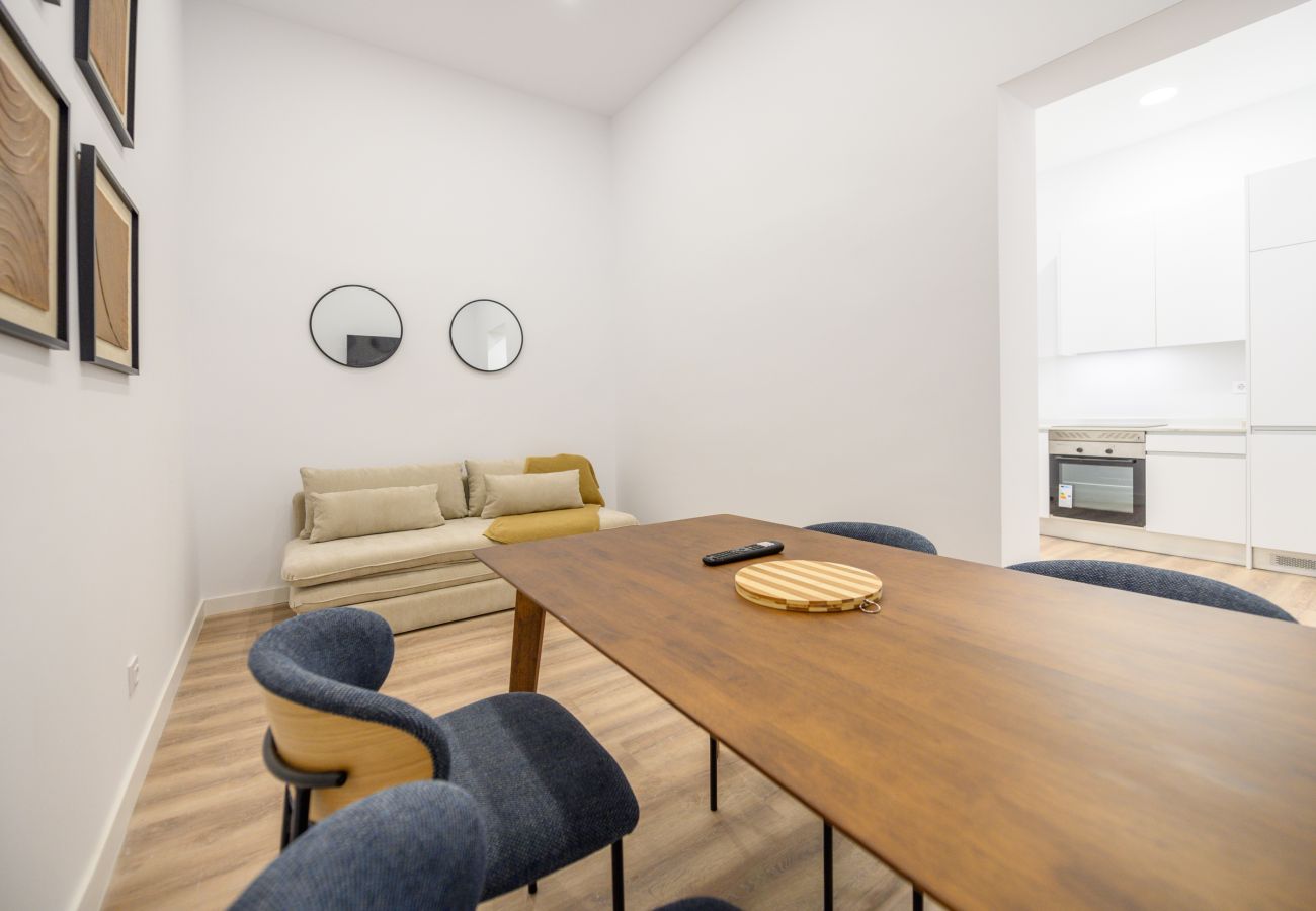 Apartment in Madrid - Comfort and urban style: your perfect apartment with 3 bedrooms 