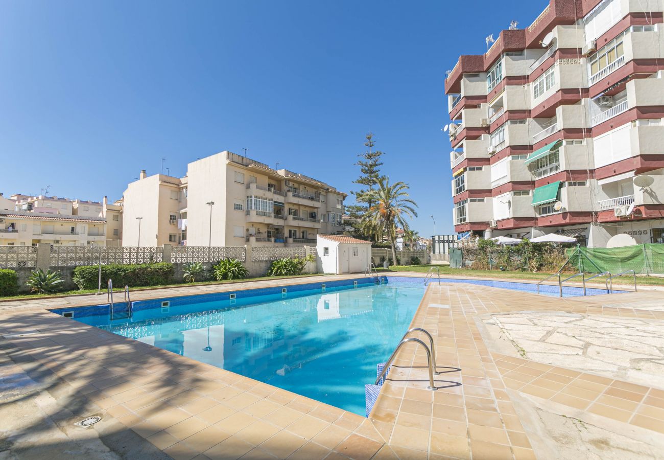 Appartement à Nerja - Appartement avec piscine à 400 m de la plage