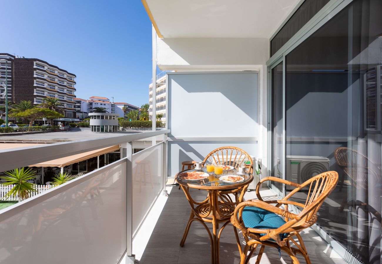 Studio à Puerto de la Cruz - Studio et terrasse de luxe avec piscine et air par Lightbooking