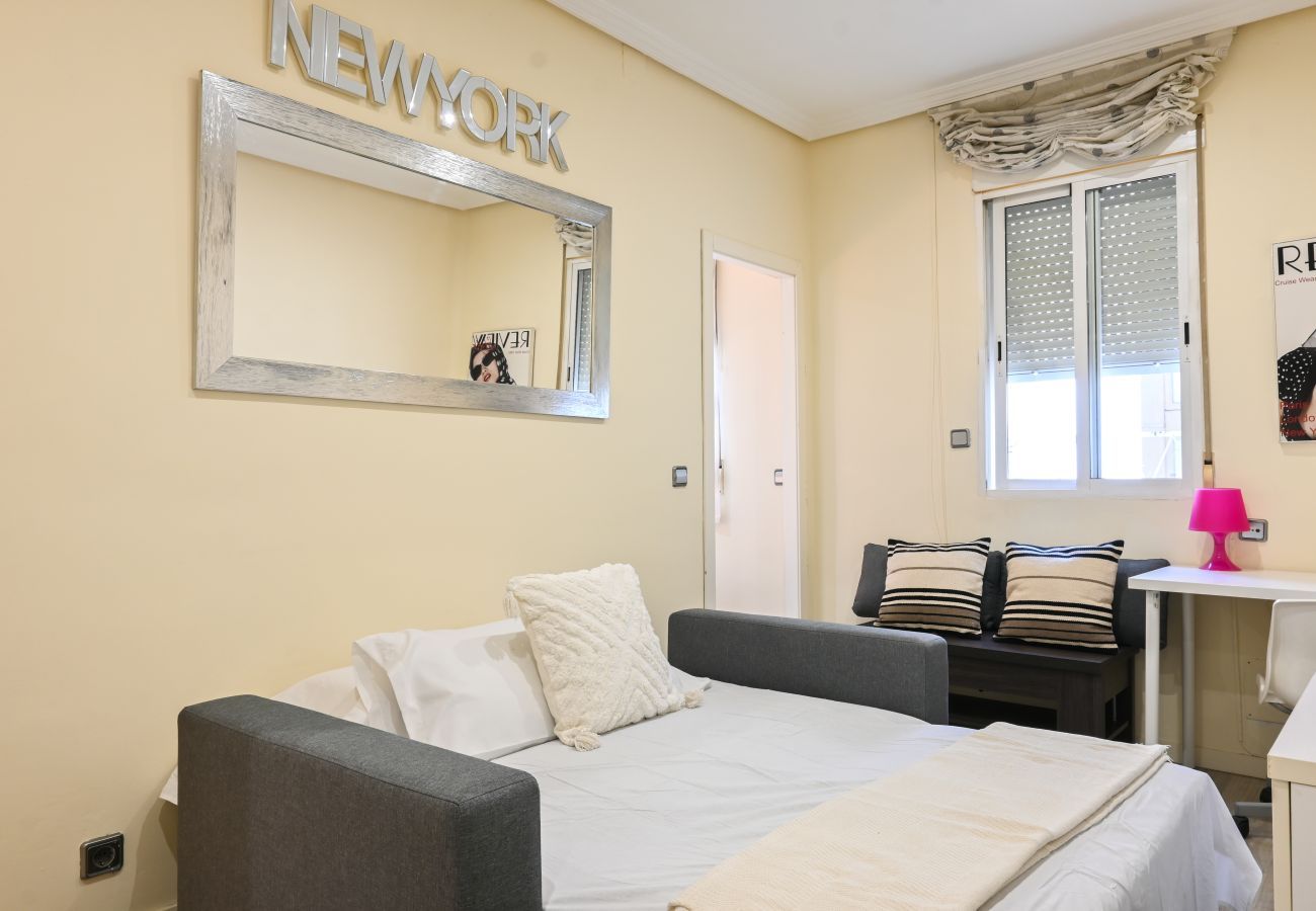 Appartement à Madrid - Appartement confortable de deux chambres à Delicias EMB154