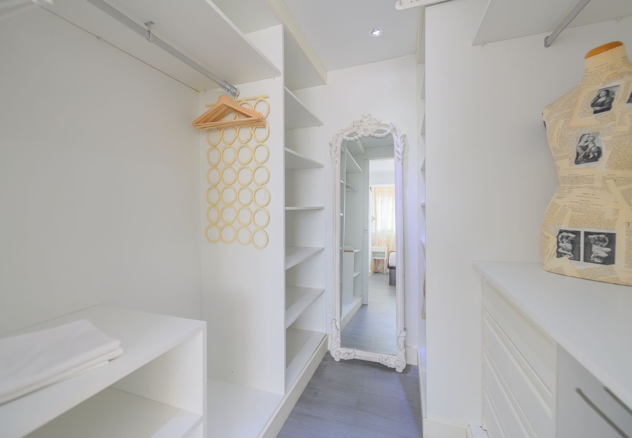 Appartement à Madrid - Appartement confortable à San Isidro : confort et connectivité près du cœur de Madrid  ALA68