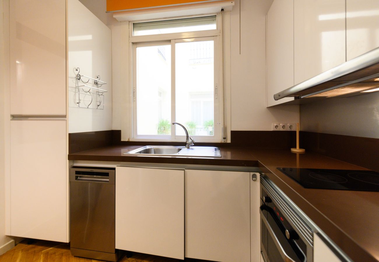 Appartement à Madrid - Maison élégante de 3 chambres dans le centre de Madrid