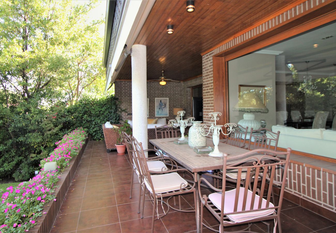 Chalet à Las Rozas - Magnífico chalet pareado en venta